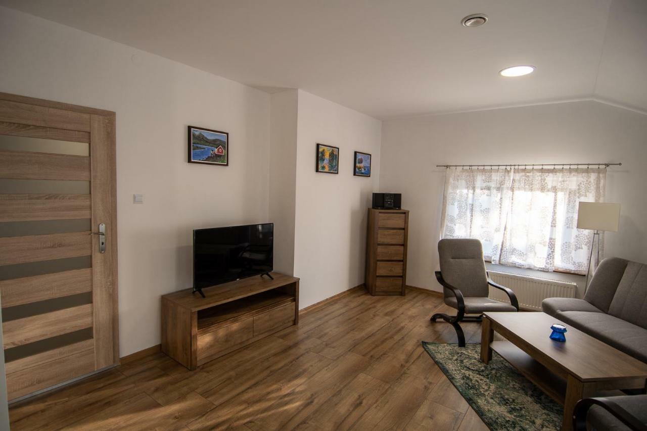 Apartamenty Podwarszawskie Stara Wies  ภายนอก รูปภาพ