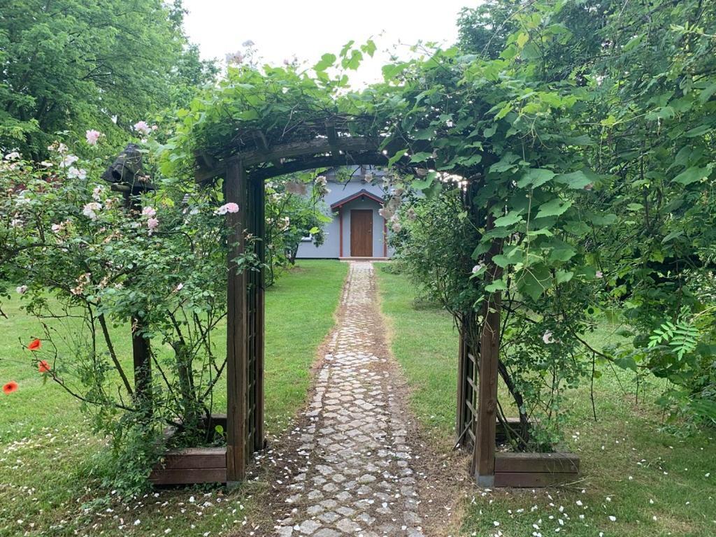 Apartamenty Podwarszawskie Stara Wies  ภายนอก รูปภาพ