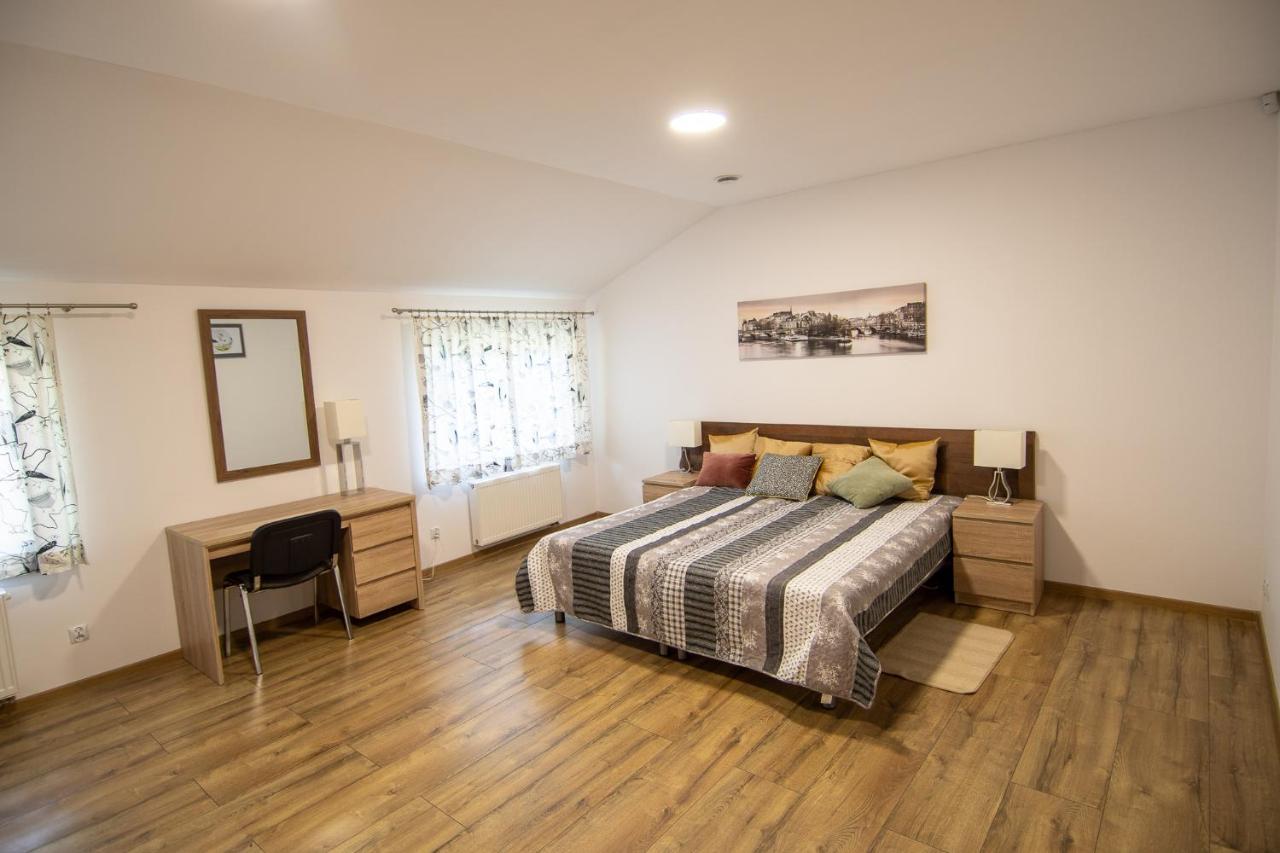 Apartamenty Podwarszawskie Stara Wies  ภายนอก รูปภาพ